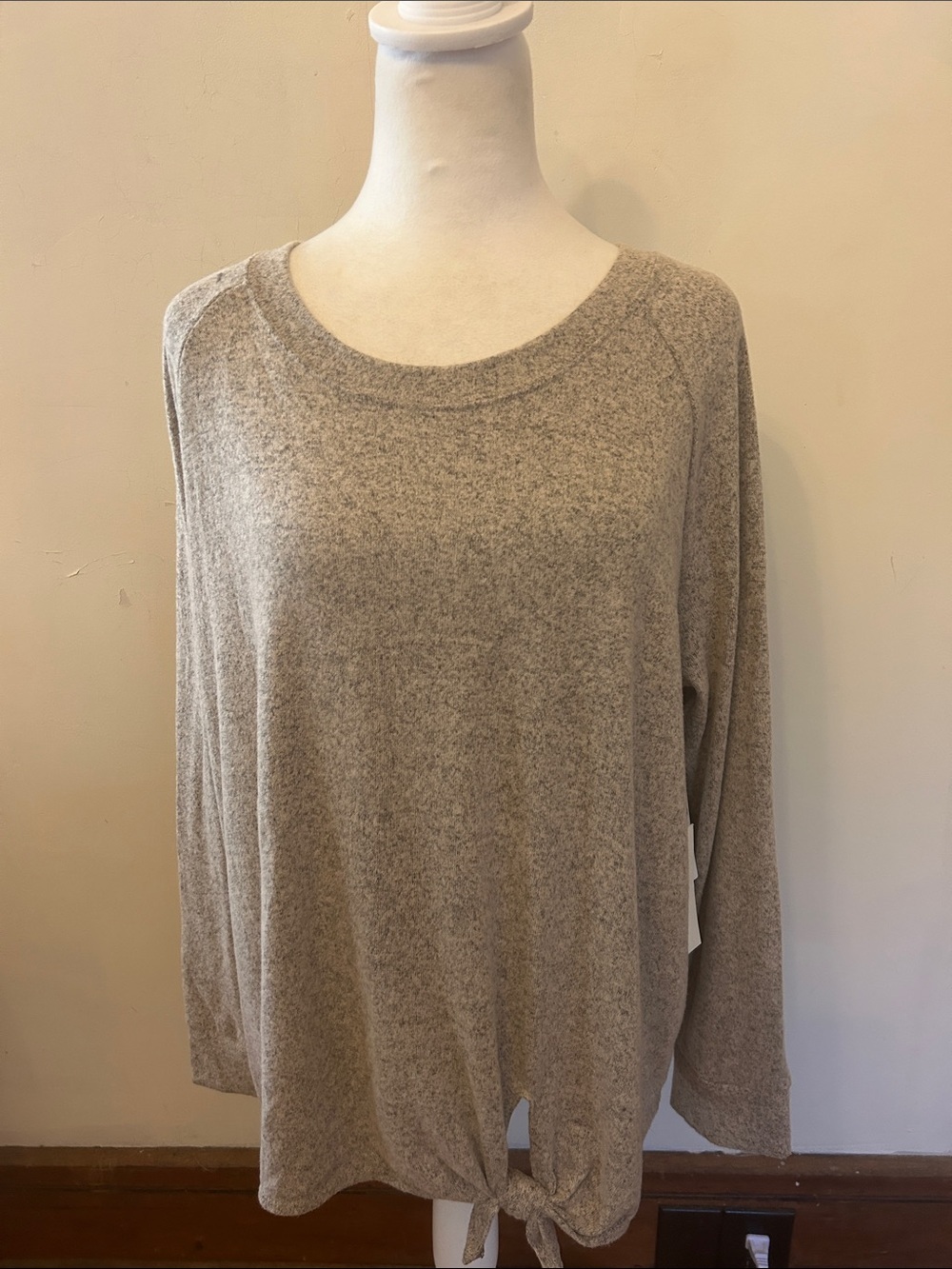 Nine Britton Billie tie front brushed taupe knit top Size XL NWT